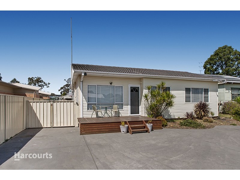 4 Werrang Street, Albion Park Rail NSW 2527