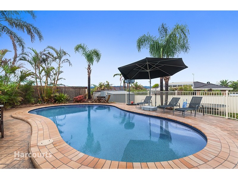 10 Shipton Crescent, Mount Warrigal NSW 2528