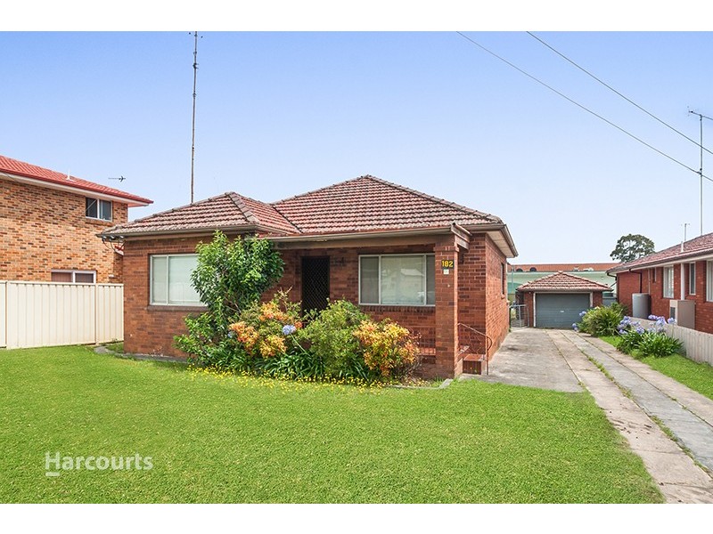 182 Tongarra Road, Albion Park NSW 2527