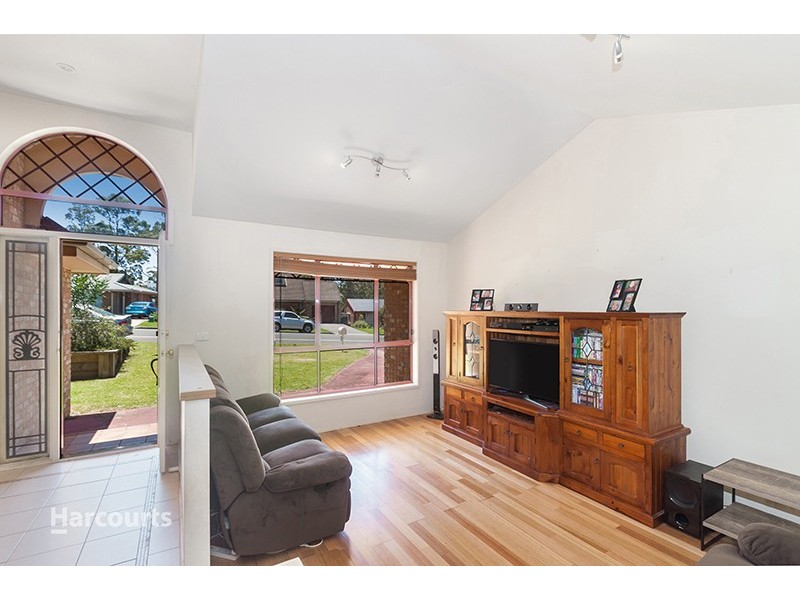 9 Daintree Drive, Albion Park NSW 2527