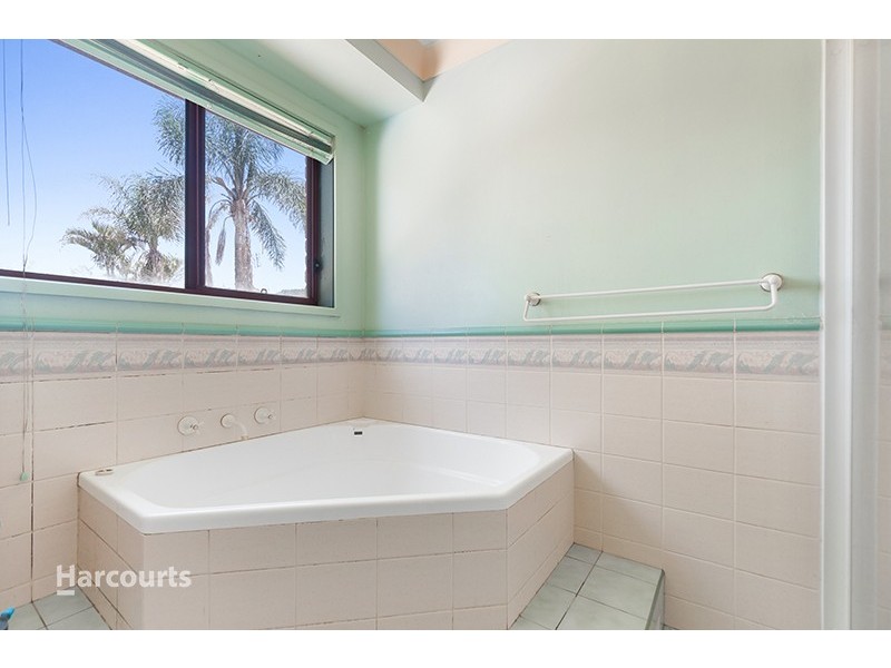 9 Daintree Drive, Albion Park NSW 2527