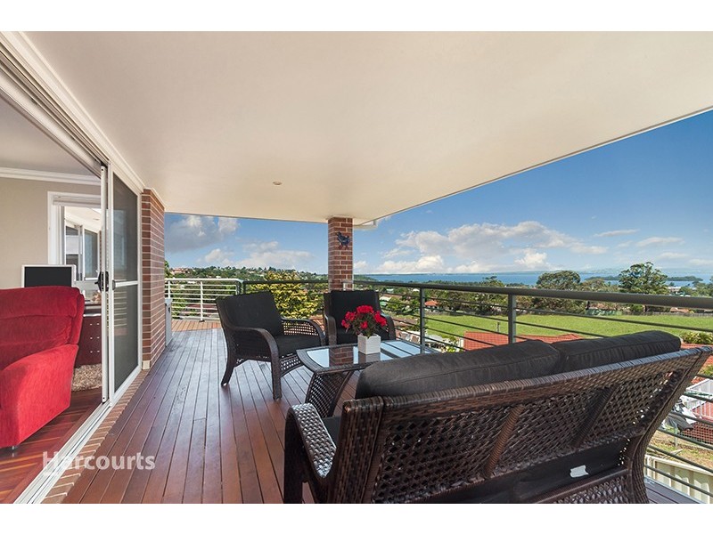 7 Scenic Place, Berkeley NSW 2506