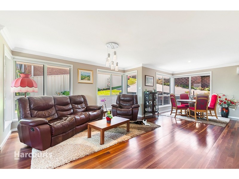 7 Scenic Place, Berkeley NSW 2506