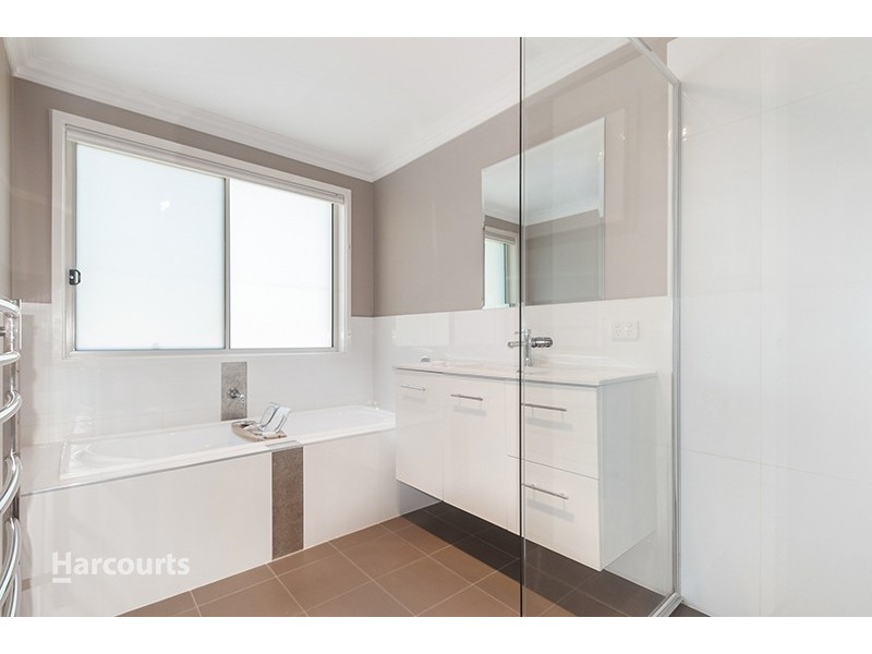 7 Scenic Place, Berkeley NSW 2506