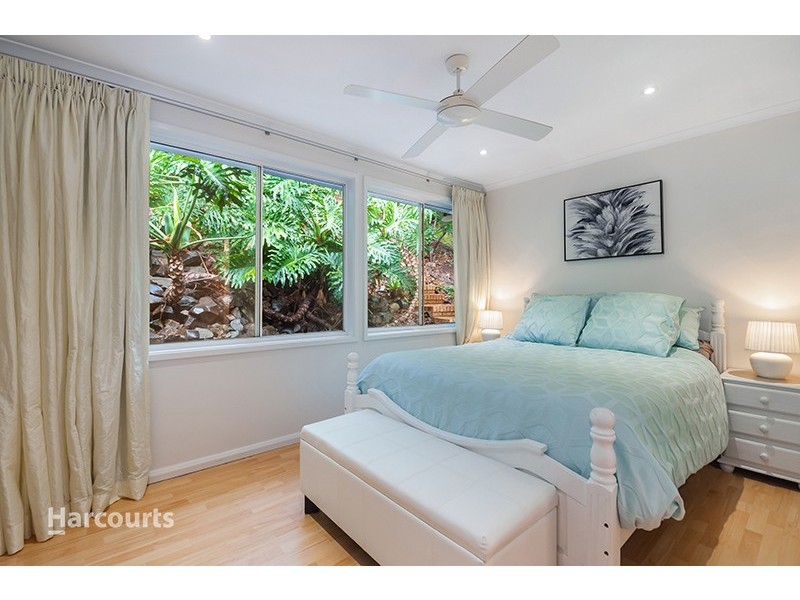 65 Scenic Crescent, Albion Park NSW 2527