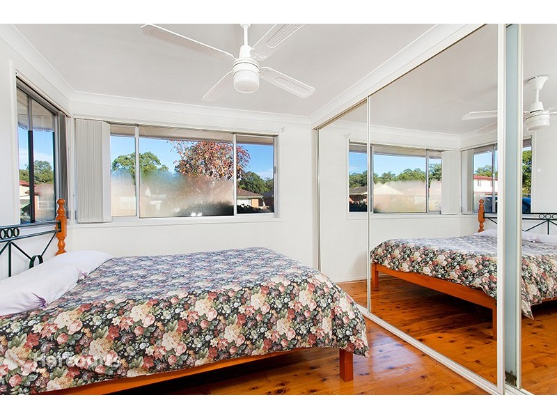 33 Laurel Street, Albion Park Rail NSW 2527