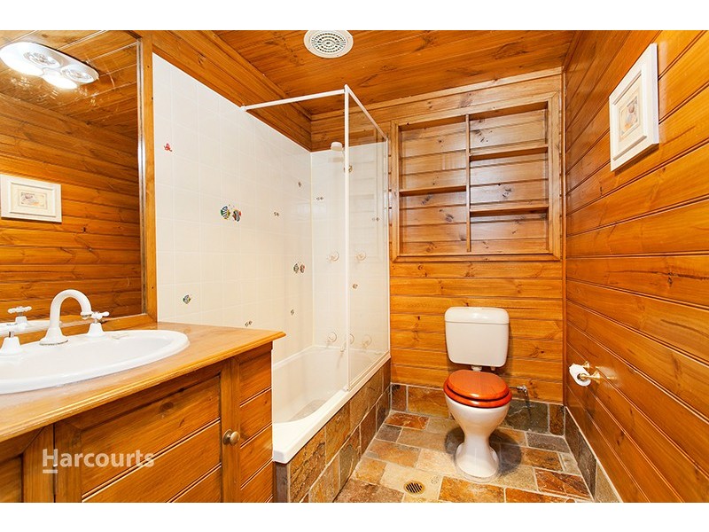 33 Laurel Street, Albion Park Rail NSW 2527