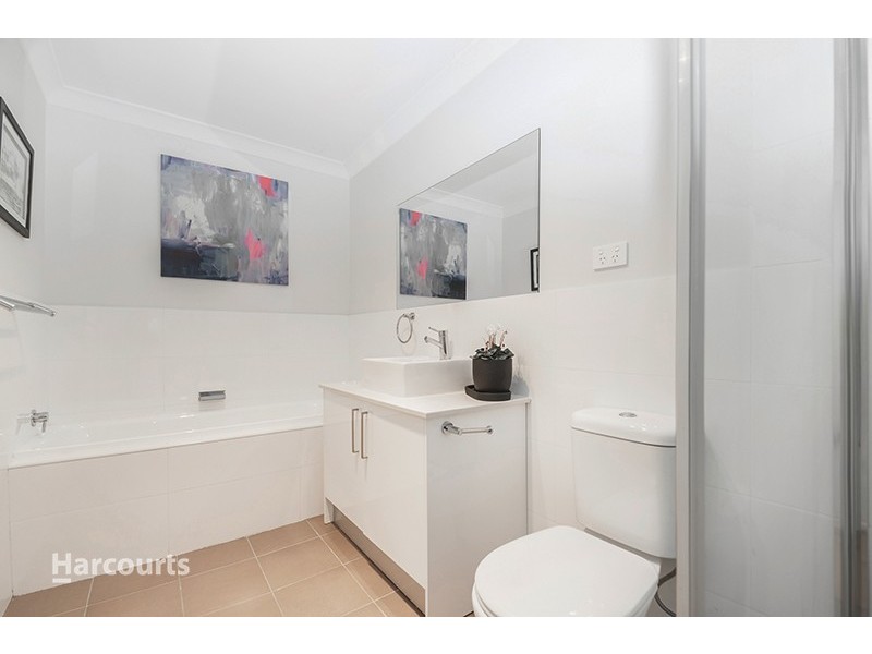 9A Wingello Crescent, Tullimbar NSW 2527