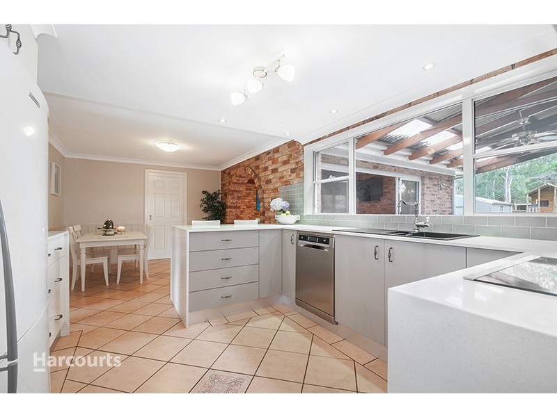 90 Crest Road, Albion Park NSW 2527