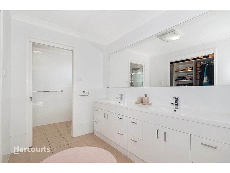 23 Scenic Crescent, Albion Park NSW 2527