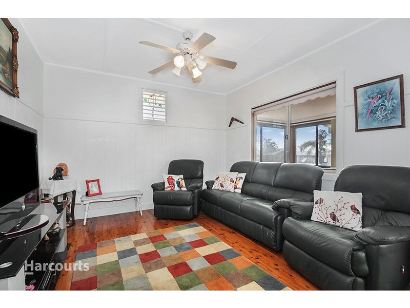 23 Lyne Street, Oak Flats NSW 2529