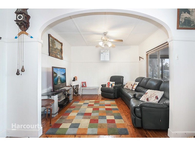 23 Lyne Street, Oak Flats NSW 2529
