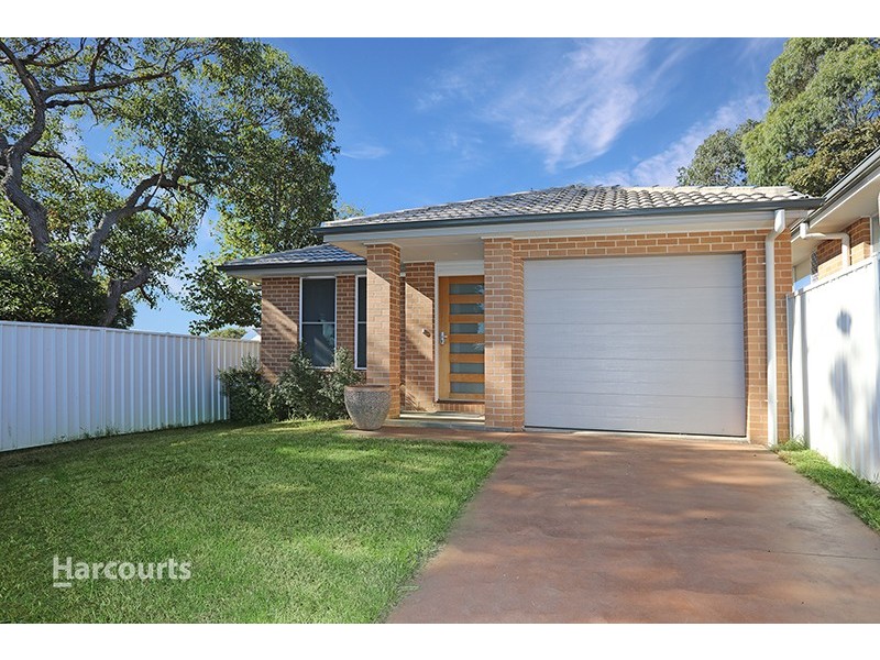 5 Hopetoun Lane, Oak Flats NSW 2529