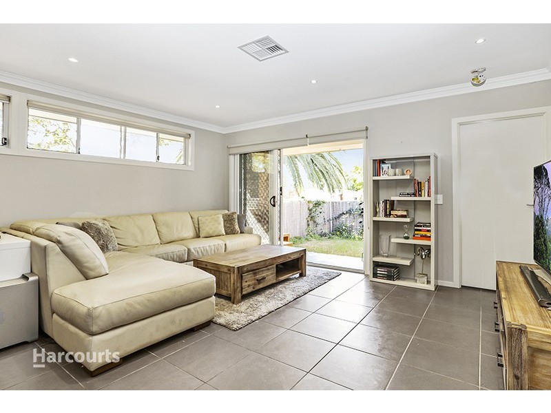 5 Hopetoun Lane, Oak Flats NSW 2529