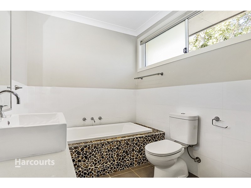 5 Hopetoun Lane, Oak Flats NSW 2529