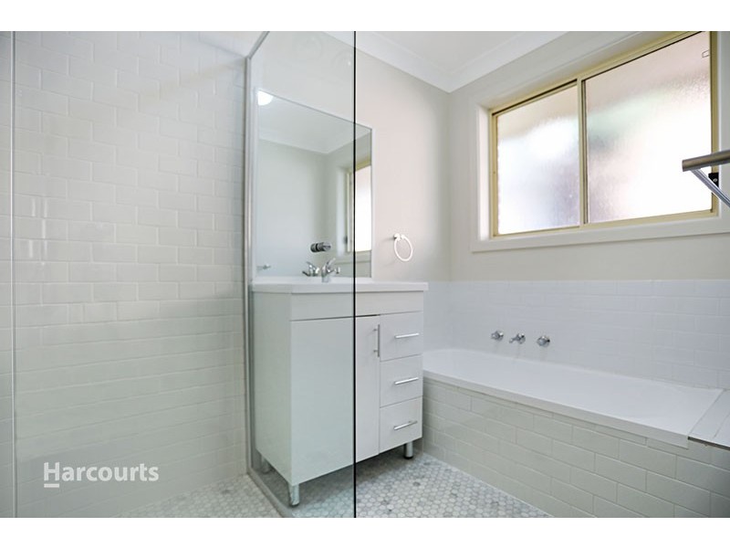 2/78 Daintree Drive, Albion Park NSW 2527
