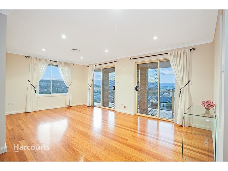 8 Clermont Crescent, Albion Park NSW 2527