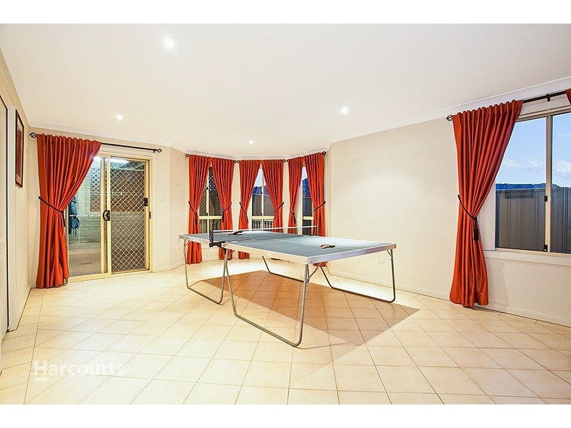 8 Clermont Crescent, Albion Park NSW 2527