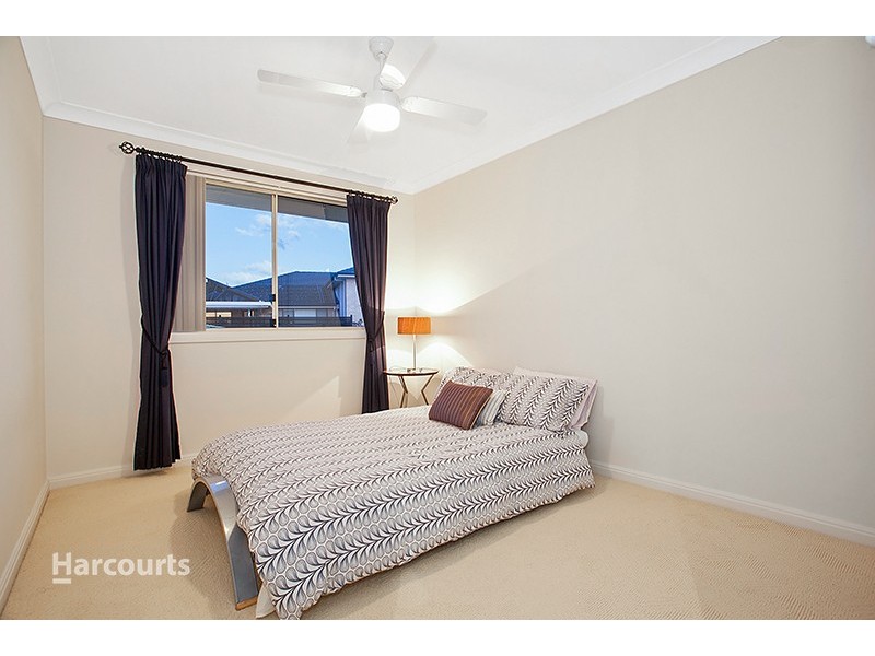 8 Clermont Crescent, Albion Park NSW 2527