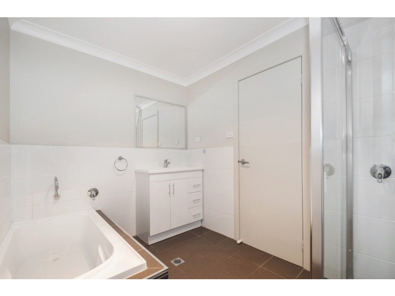 17/34 Albatross Drive, Blackbutt NSW 2529