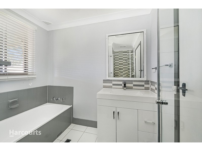 31 Croome Road, Albion Park Rail NSW 2527