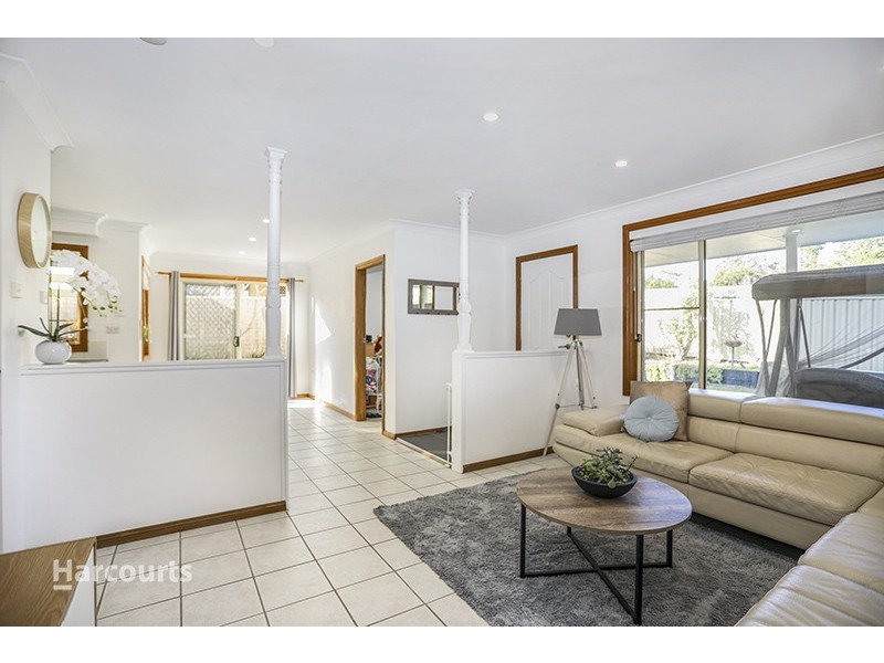 1/37 Central Avenue, Oak Flats NSW 2529