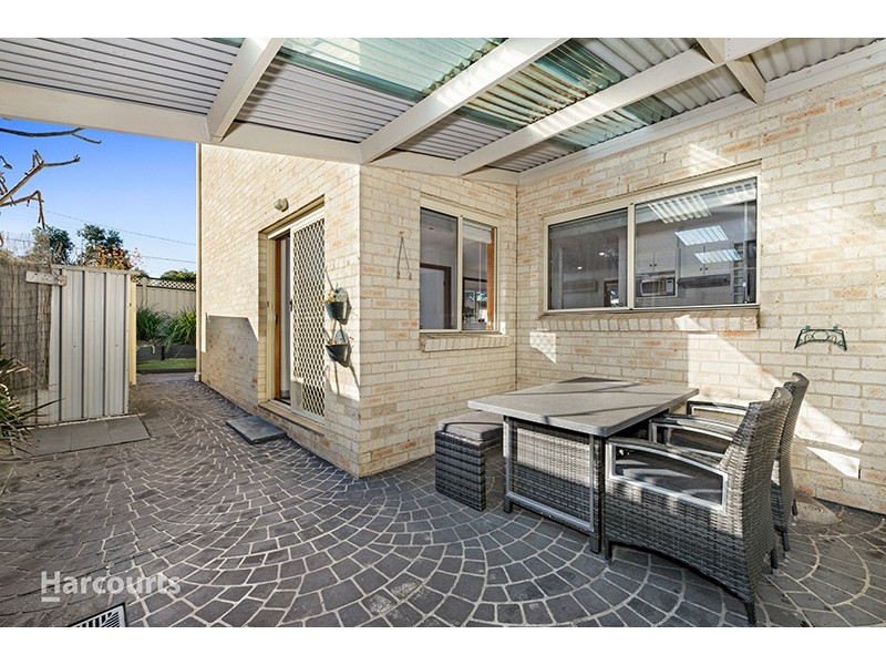 1/37 Central Avenue, Oak Flats NSW 2529