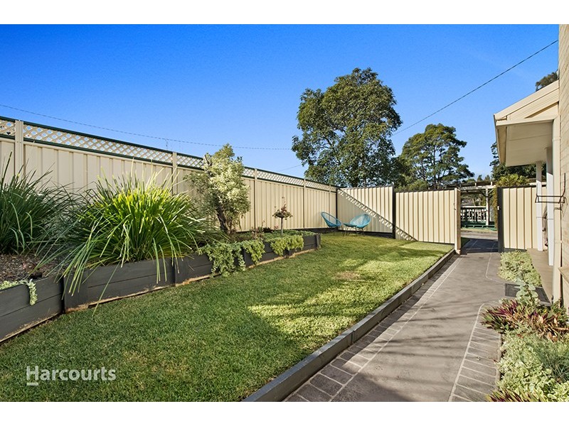 1/37 Central Avenue, Oak Flats NSW 2529
