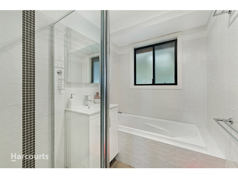 33 Cawdell Drive, Albion Park NSW 2527