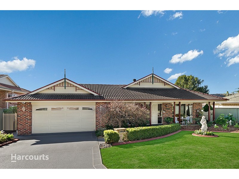 4 Stirling Place, Albion Park NSW 2527