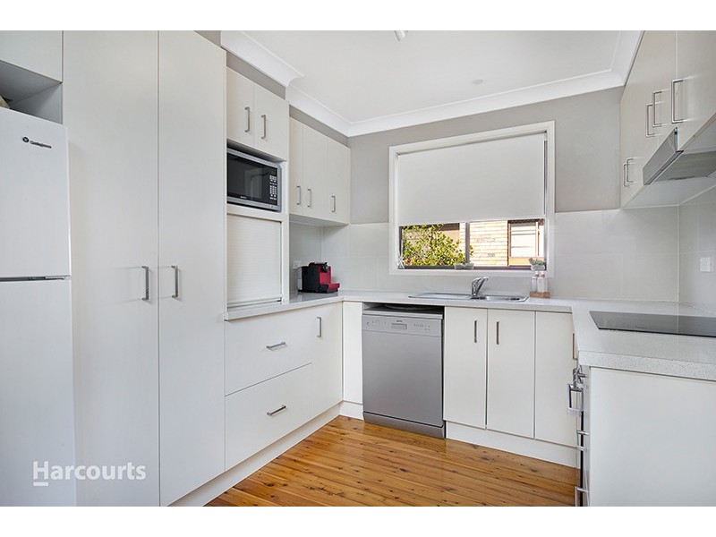 10 Macquarie Street, Albion Park NSW 2527