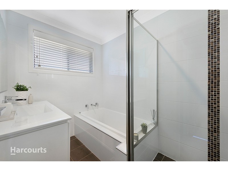 10 Macquarie Street, Albion Park NSW 2527