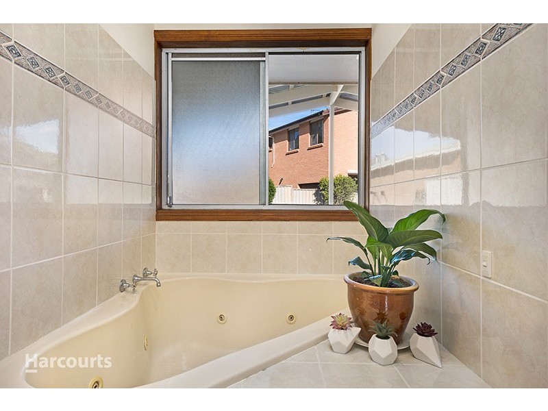 23 Polock Crescent, Albion Park NSW 2527