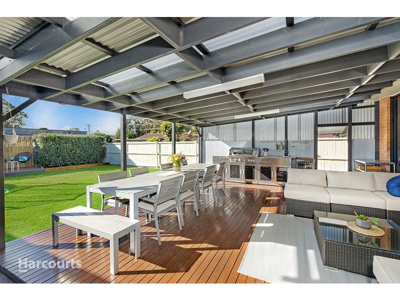 1 Brigadoon Circuit, Oak Flats NSW 2529