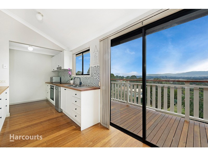 13 Pennant Crescent, Berkeley NSW 2506