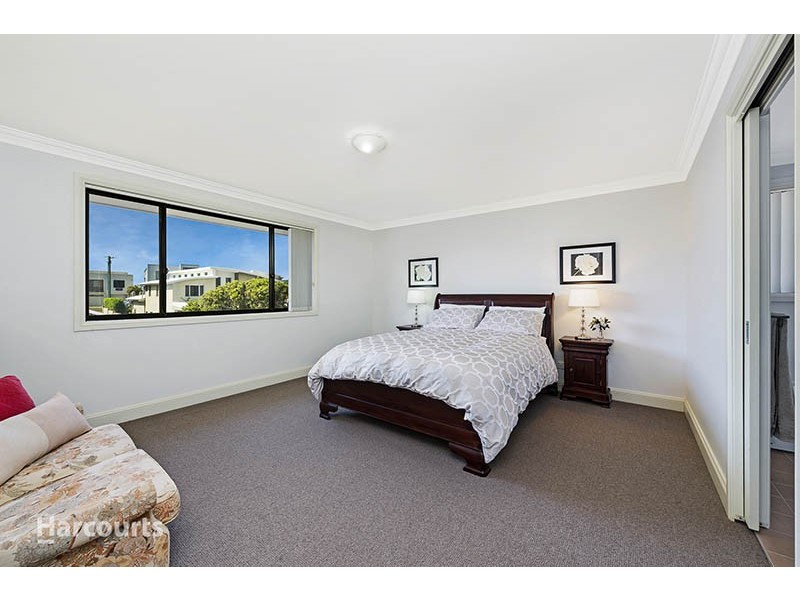 129 Osborne Parade, Warilla NSW 2528