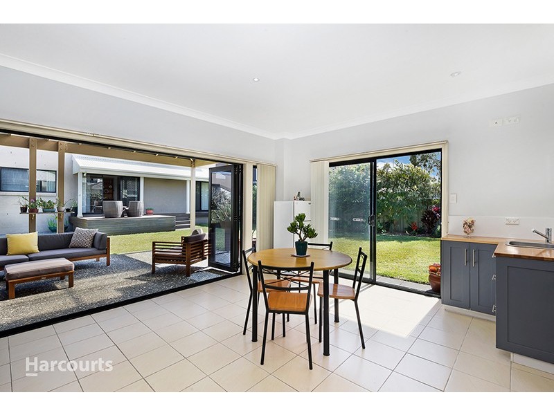 129 Osborne Parade, Warilla NSW 2528