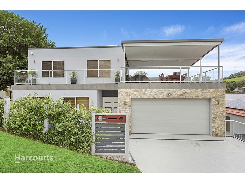 2 Scenic Place, Berkeley NSW 2506