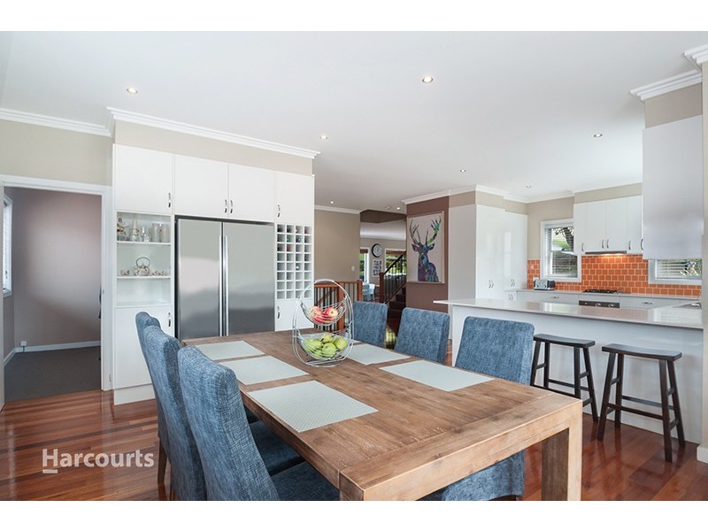 2 Scenic Place, Berkeley NSW 2506