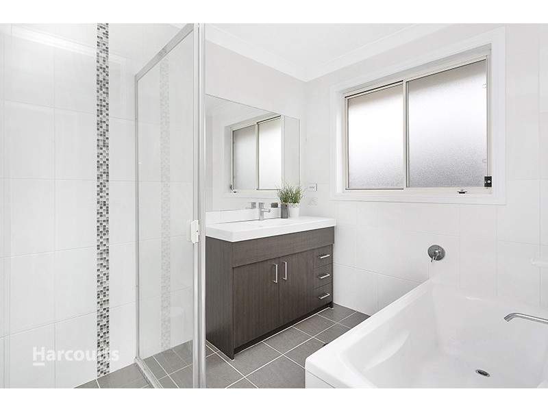 9 Sandy Bay Avenue, Haywards Bay NSW 2530