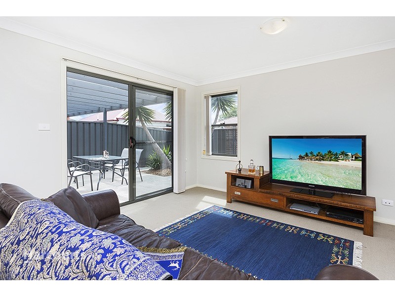 3/57 Illowra Crescent, Primbee NSW 2502