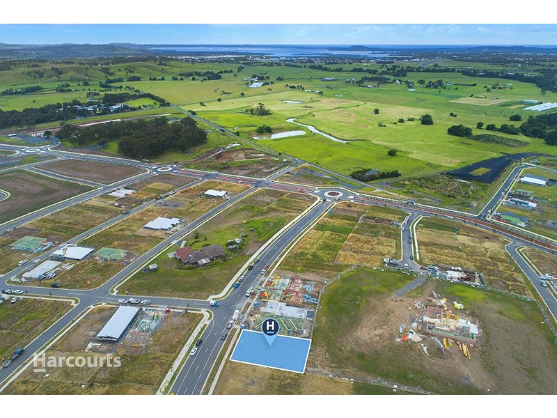 29 Oak Farm Road, Calderwood NSW 2527