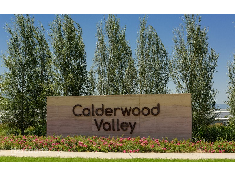 12 Farmgate Crescent, Calderwood NSW 2527