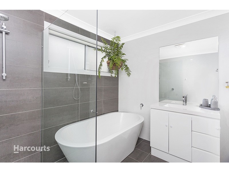 58 Elizabeth Circuit, Flinders NSW 2529