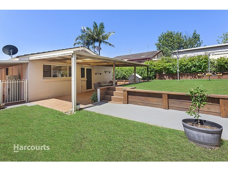 52 Loftus Drive, Barrack Heights NSW 2528