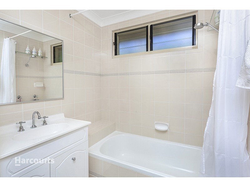 52 Loftus Drive, Barrack Heights NSW 2528