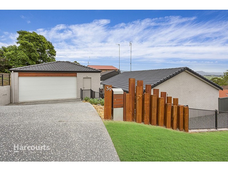 39 Scenic Crescent, Albion Park NSW 2527