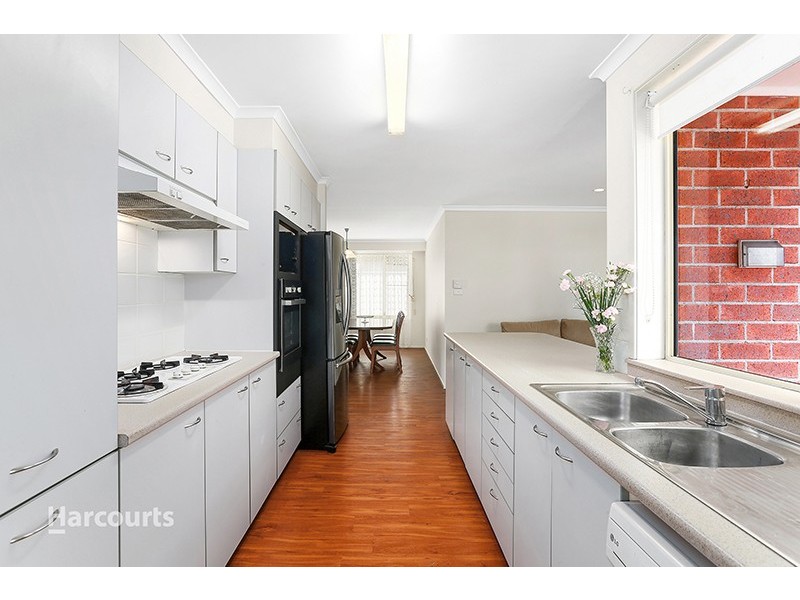 9 Scarborough Circuit, Albion Park NSW 2527