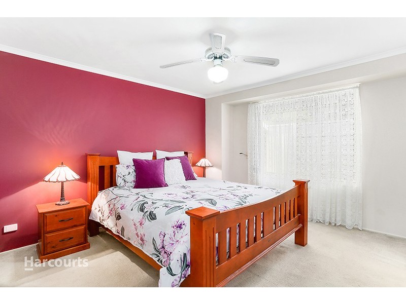 9 Scarborough Circuit, Albion Park NSW 2527