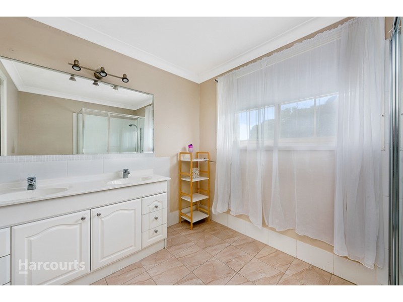 3 Severn Place, Albion Park NSW 2527